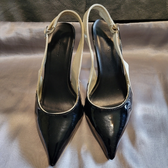Black and white sling heels - Picture 3 of 4